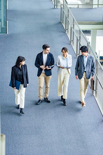 萬国貿易株式会社